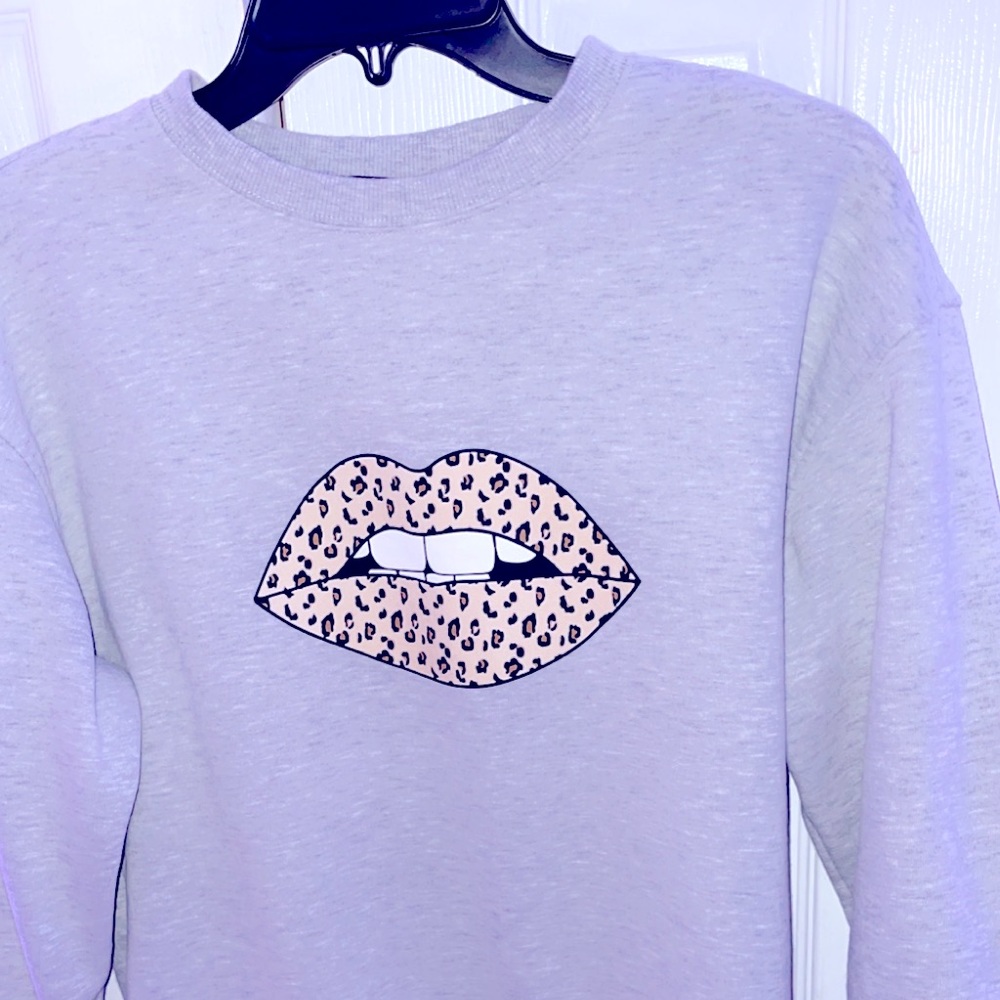 Crew neck forever 21 pull over